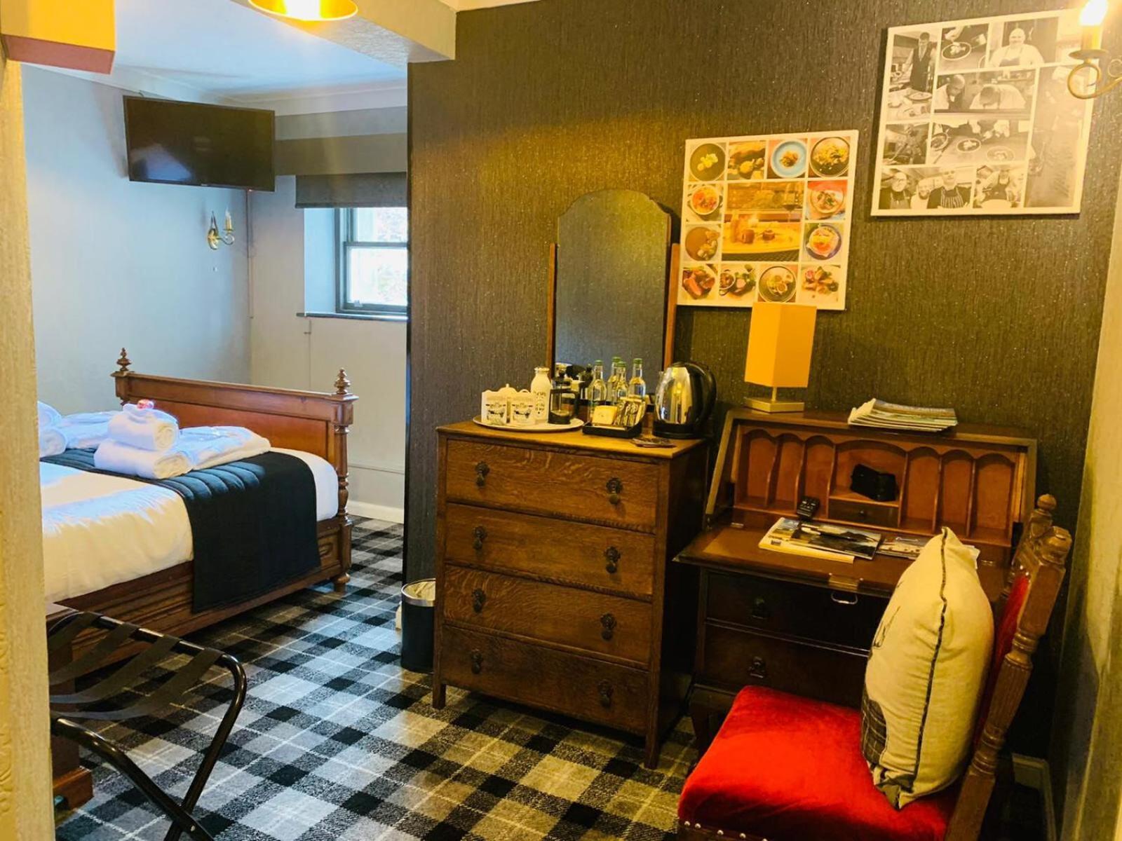 The Old Mill Inn Форрес Номер фото